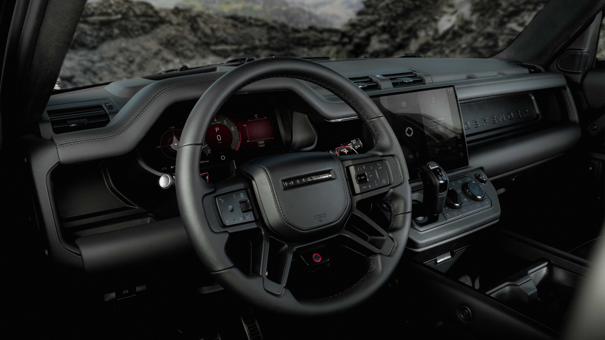 路虎经典版肌肉车Defender V8与Octa的结合