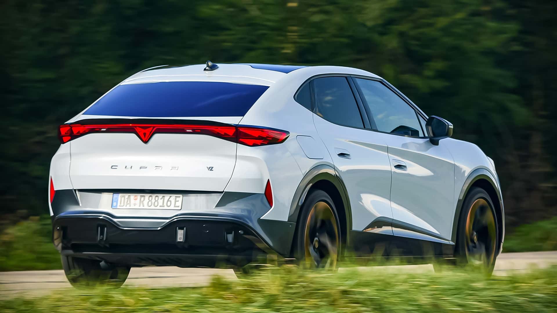 Cupra Tavascan：布鲁塞尔为电动未来解除关税壁垒