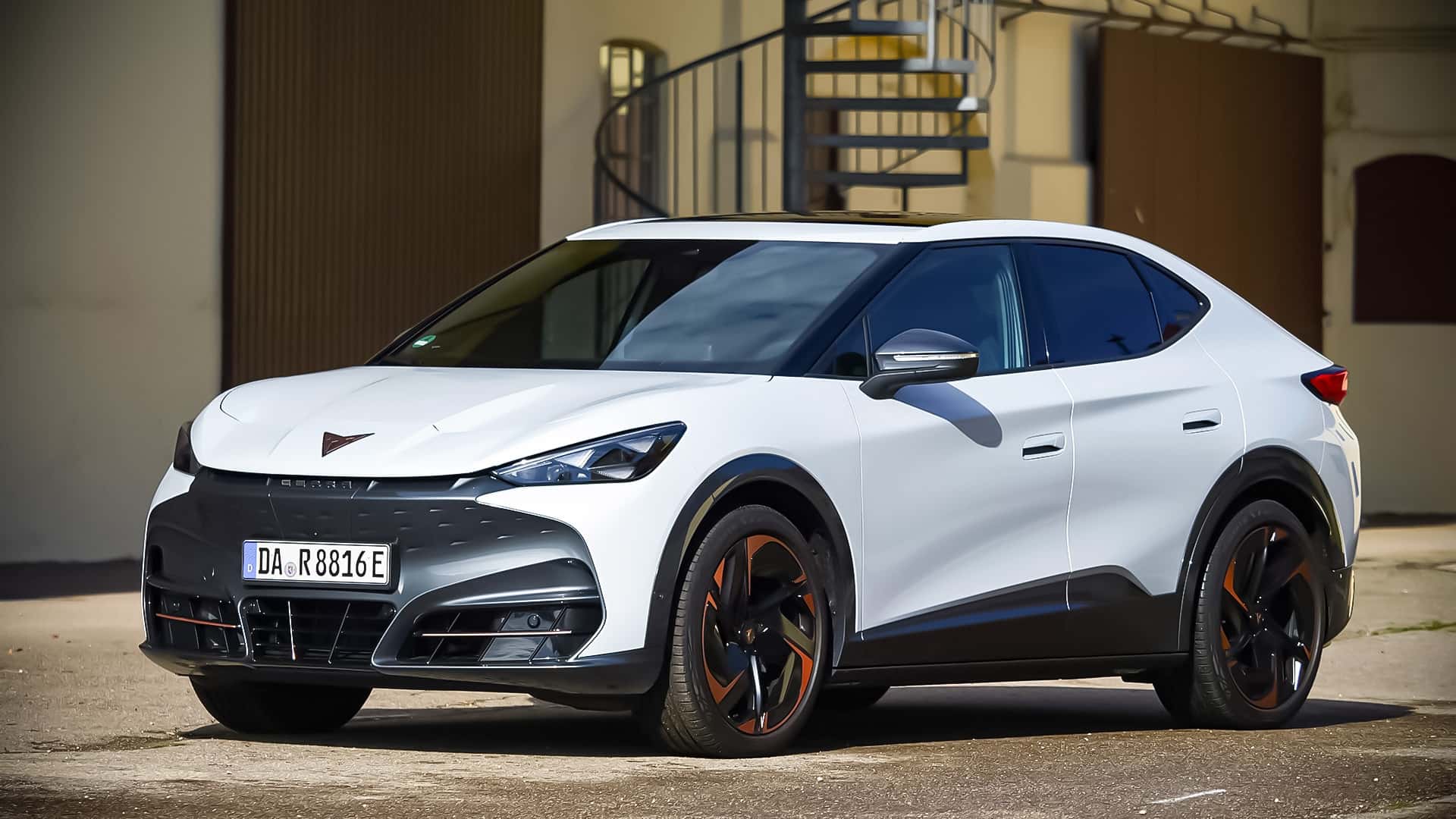 Cupra Tavascan：布鲁塞尔为电动未来解除关税壁垒
