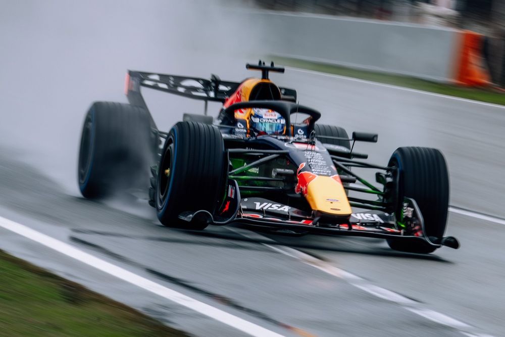 F1新规:雨天“超车模式”动力受限,安全与操控成新焦点