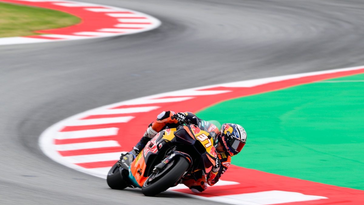 MotoGP：阿科斯塔夺加泰罗尼亚站杆位，莫比德利紧随其后强势回归