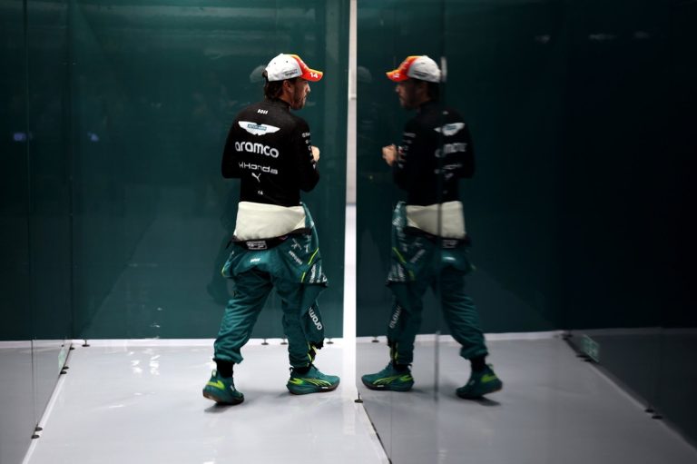 F1：阿隆索“厌倦了”垫底，阿斯顿·马丁陷入低谷